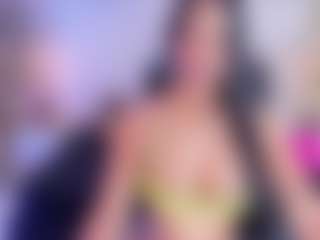 xcarlet milf's Live Sex Cam Show