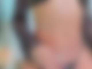 xcarlet milf's Live Sex Cam Show