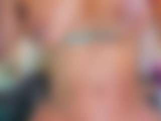 xcarlet milf's Live Sex Cam Show