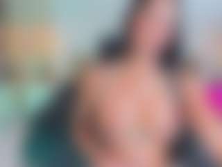 xcarlet milf's Live Sex Cam Show
