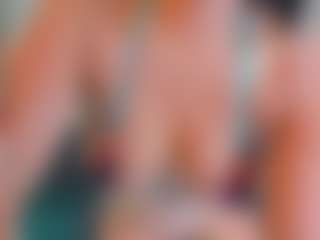 xcarlet milf's Live Sex Cam Show
