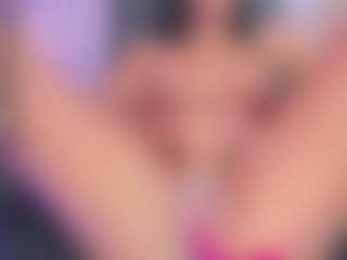xcarlet milf's Live Sex Cam Show