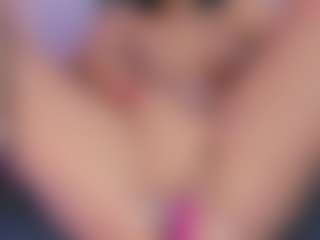 xcarlet milf's Live Sex Cam Show
