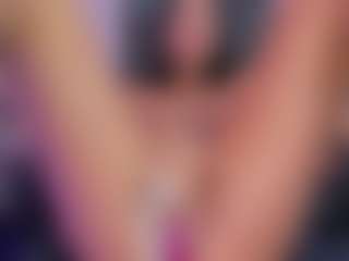 xcarlet milf's Live Sex Cam Show