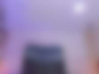 xcarlet milf's Live Sex Cam Show