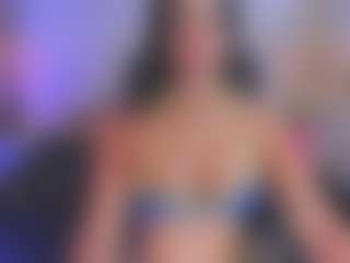 xcarlet milf's Live Sex Cam Show