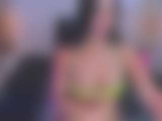 xcarlet milf's Live Sex Cam Show