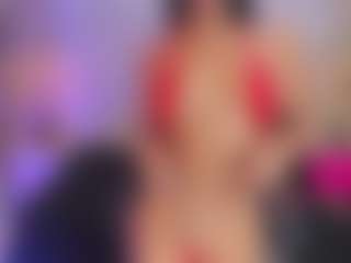 xcarlet milf's Live Sex Cam Show