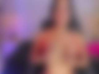 xcarlet milf's Live Sex Cam Show