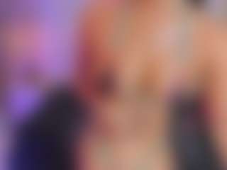 xcarlet milf's Live Sex Cam Show