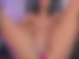 xcarlet milf's Live Sex Cam Show