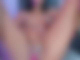 xcarlet milf's Live Sex Cam Show