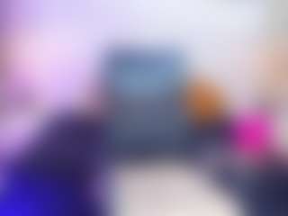 xcarlet milf's Live Sex Cam Show