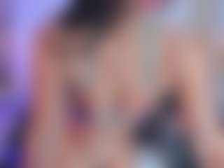 xcarlet milf's Live Sex Cam Show