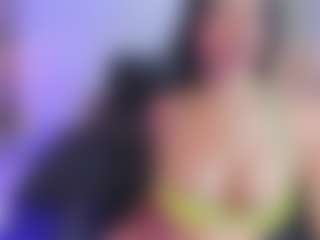 xcarlet milf's Live Sex Cam Show