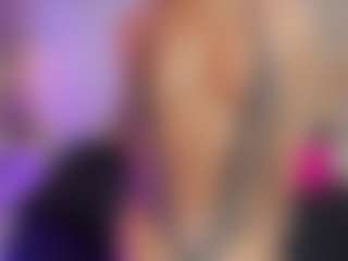 xcarlet milf's Live Sex Cam Show