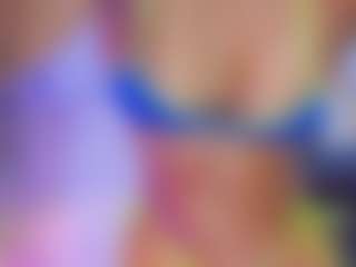 xcarlet milf's Live Sex Cam Show