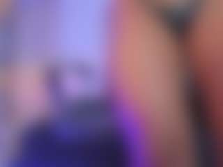 xcarlet milf's Live Sex Cam Show