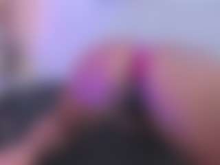 Live cam show with xcarlet milf - Abs on sexylive.show
