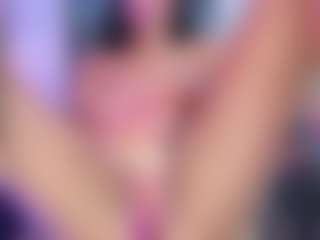 xcarlet milf's Live Sex Cam Show
