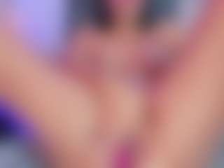 xcarlet milf's Live Sex Cam Show