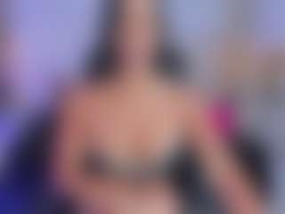 xcarlet milf's Live Sex Cam Show