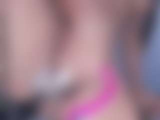 xcarlet milf's Live Sex Cam Show