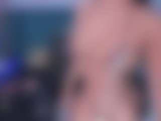 xcarlet milf's Live Sex Cam Show