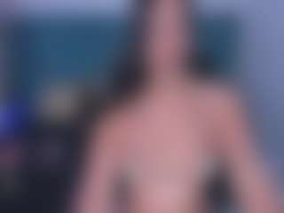 xcarlet milf's Live Sex Cam Show