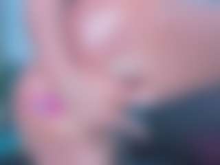 xcarlet milf's Live Sex Cam Show