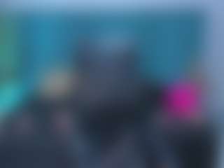 xcarlet milf's Live Sex Cam Show