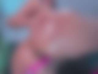 Live cam show with xcarlet milf - Athletic Brown Eyes on 1on1-livenow