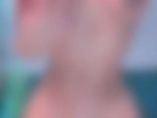 xcarlet milf's Live Sex Cam Show