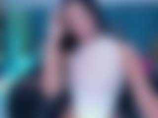 xcarlet milf's Live Sex Cam Show
