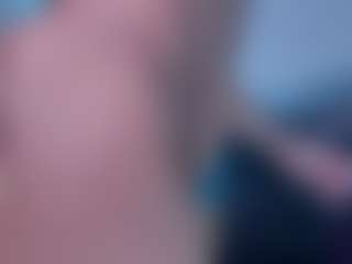 Live cam show with xcarlet milf - Spank Mature on SpunkLive