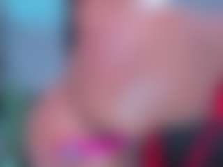 xcarlet milf's Live Sex Cam Show