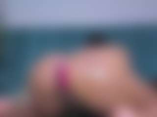 Live cam show with xcarlet milf - Pale on Camsoda