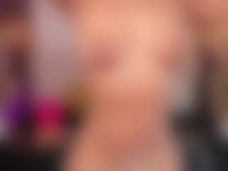 xcarlet milf's Live Sex Cam Show