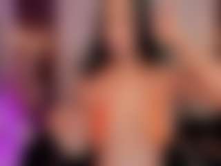 xcarlet milf's Live Sex Cam Show