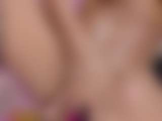 xcarlet milf's Live Sex Cam Show