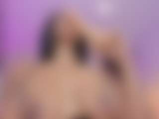 xcarlet milf's Live Sex Cam Show