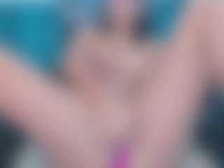 Live cam show with xcarlet milf - Athletic MILF on Dare Cams