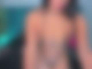 xcarlet milf's Live Sex Cam Show