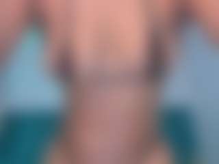 xcarlet milf's Live Sex Cam Show