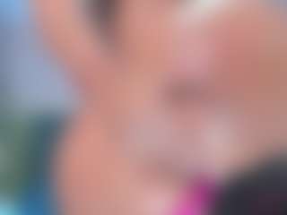xcarlet milf's Live Sex Cam Show