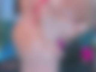 xcarlet milf's Live Sex Cam Show