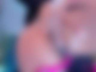 xcarlet milf's Live Sex Cam Show