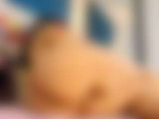 Live cam show with saramontoya - Oil on Sweet Sext
