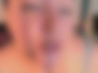 Live cam show with saramontoya - Oil on Camsoda