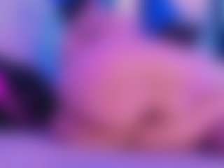 Live cam show with saramontoya - Strapon on Camsoda